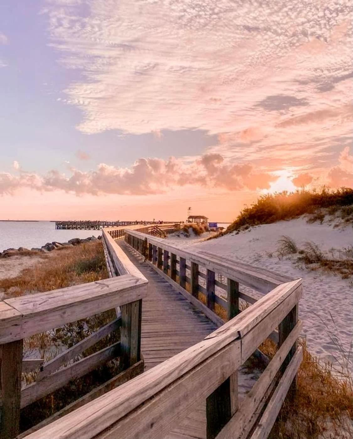 Key Lime Cottage Steps From Cape Charles Beach Экстерьер фото