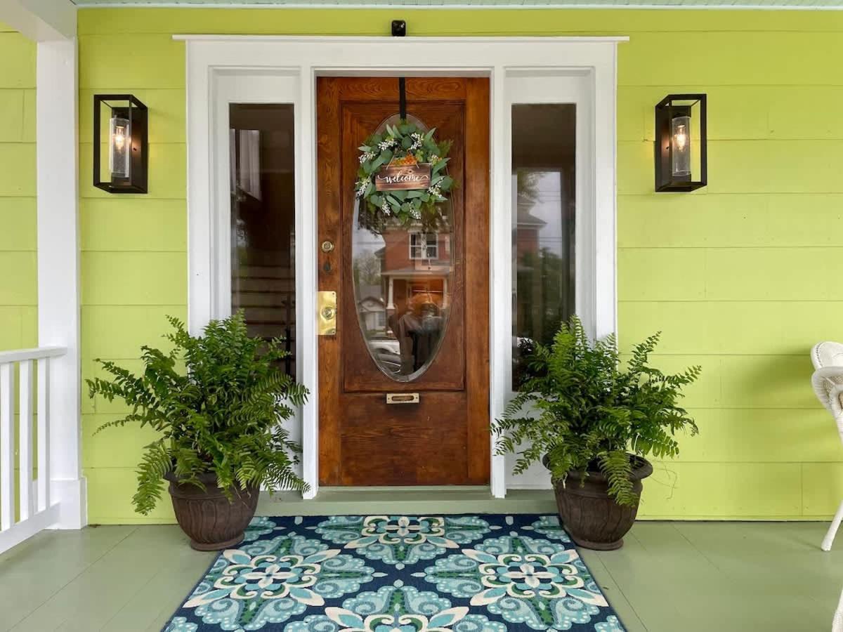Key Lime Cottage Steps From Cape Charles Beach Экстерьер фото