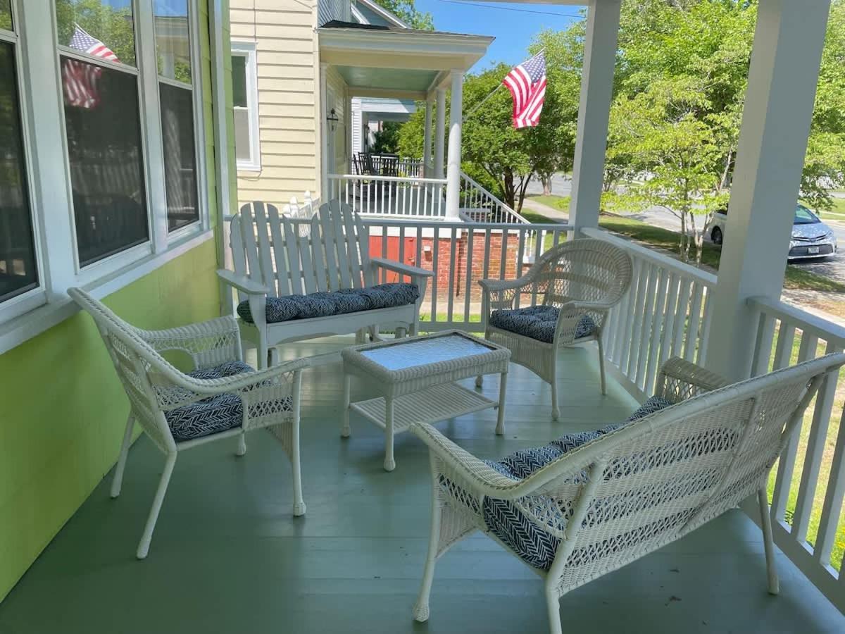 Key Lime Cottage Steps From Cape Charles Beach Экстерьер фото